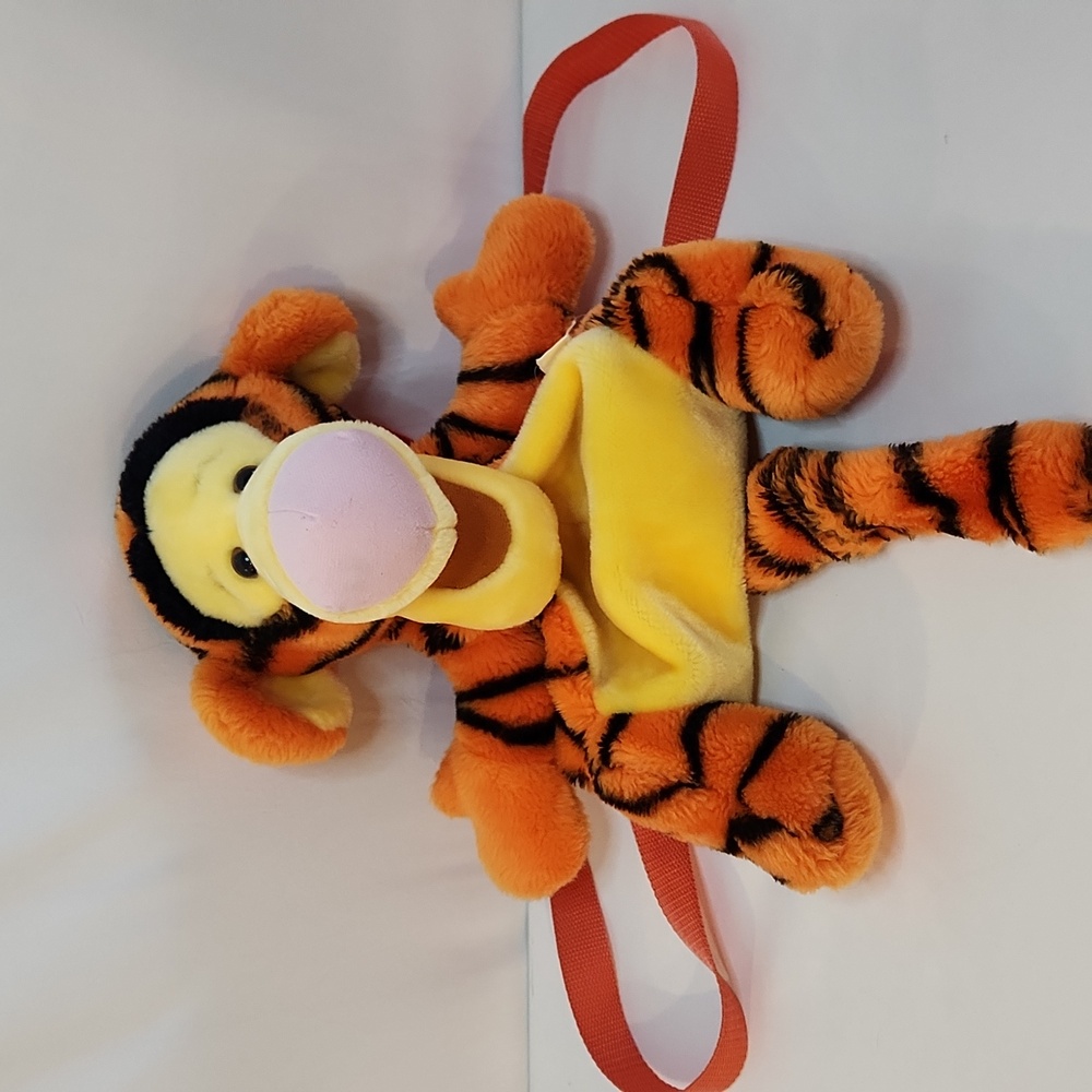 Vintage 90's Tigger backpack